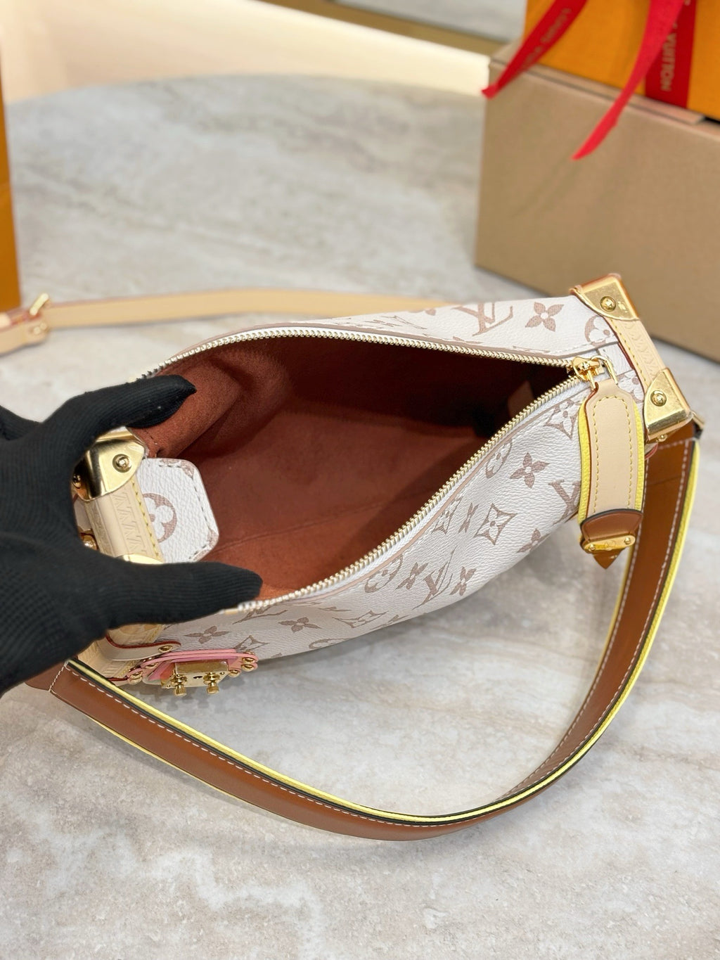 LV Side Trunk MM East-West M29913