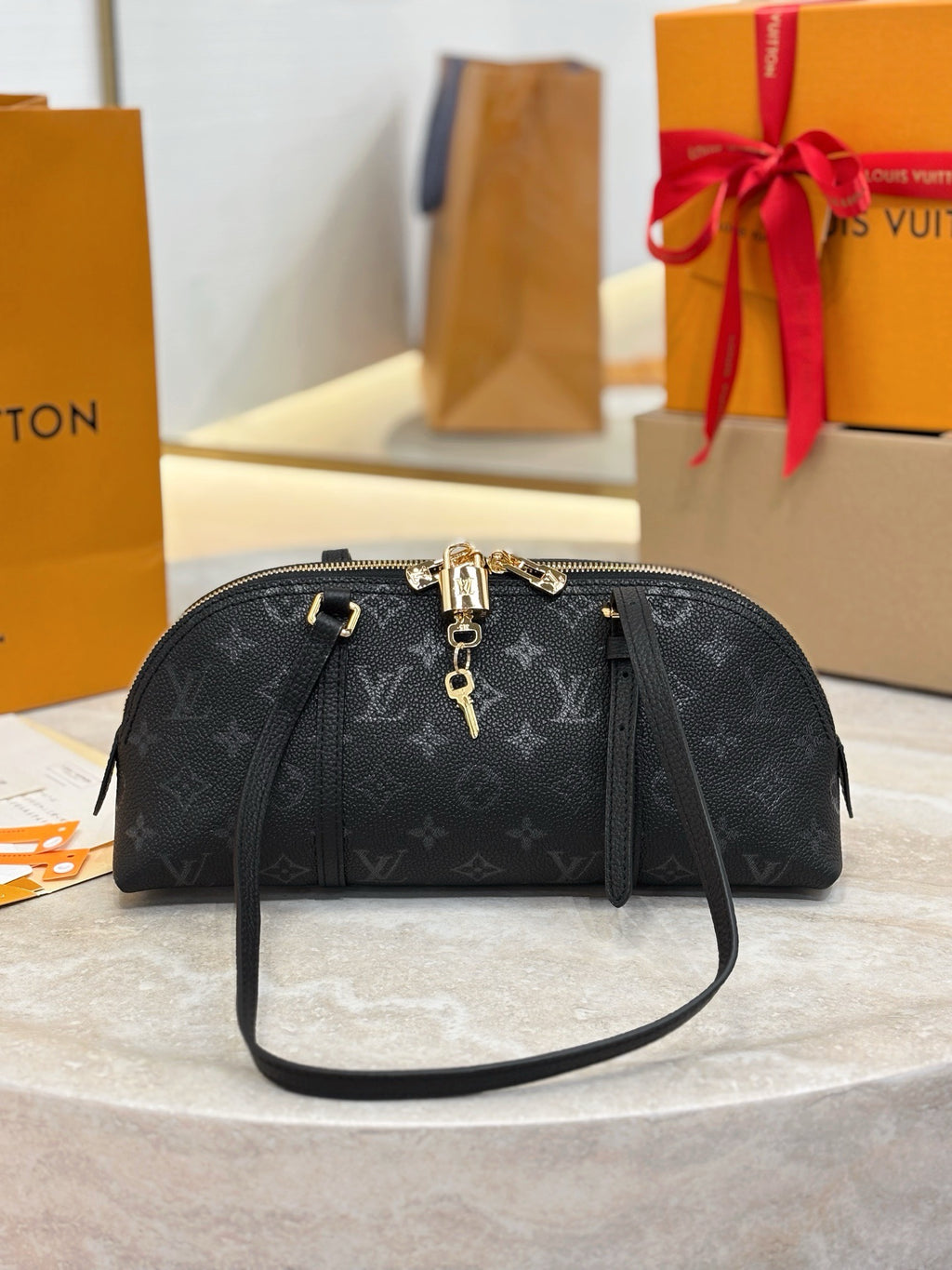 LV Squire East-West M3A167