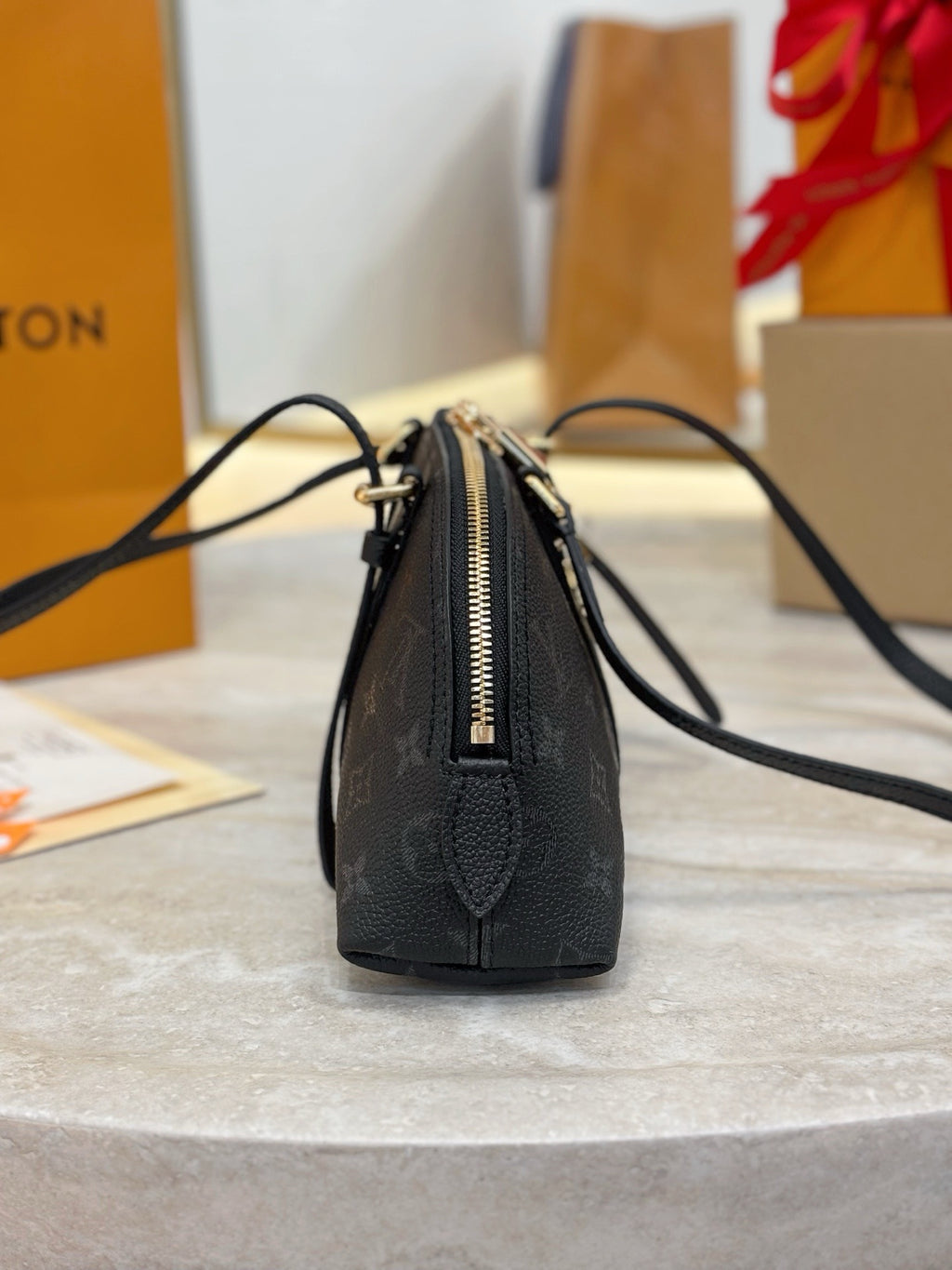 LV Squire East-West M3A167