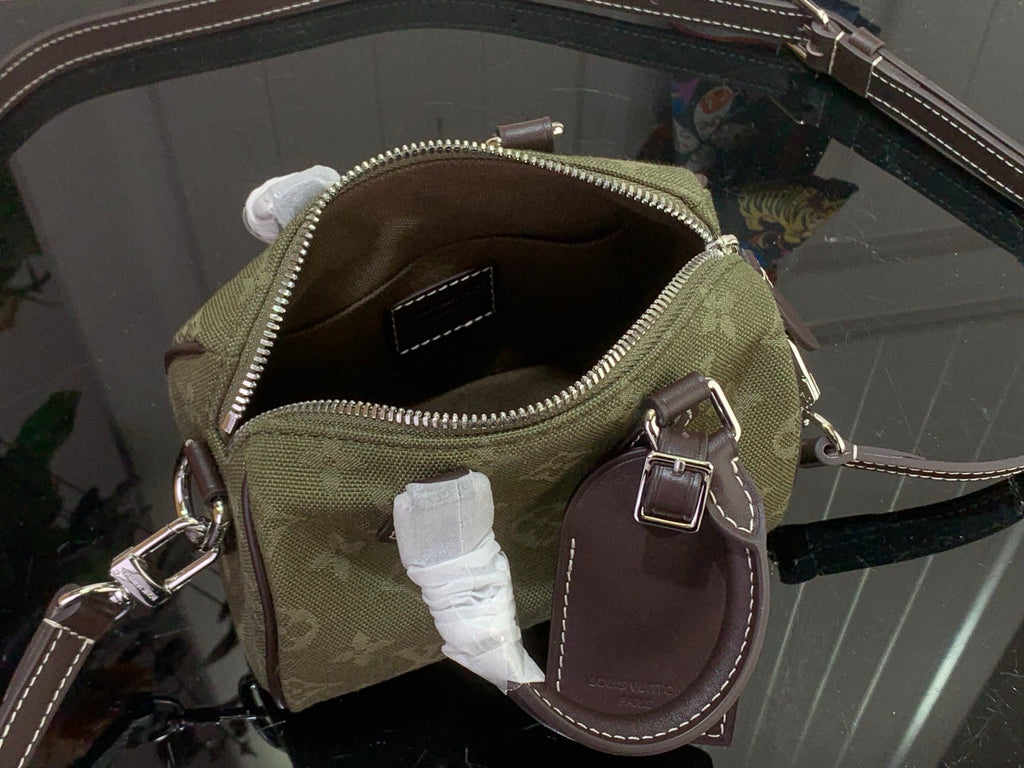 LV Speedy 18 Bandoulière M2A609