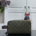 LV Locker Dopp Kit M2A666