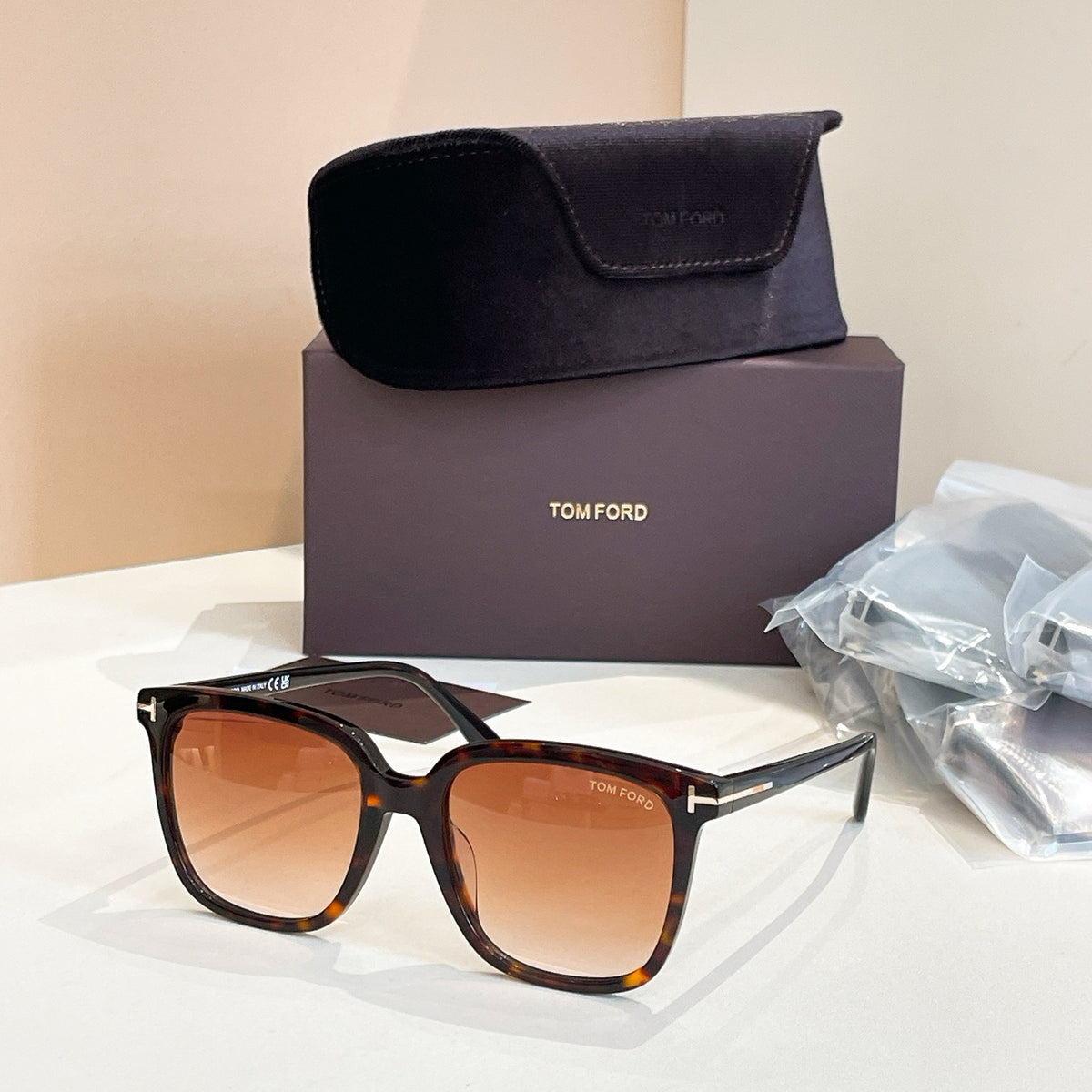 Tom Ford Sunglasses TF958
