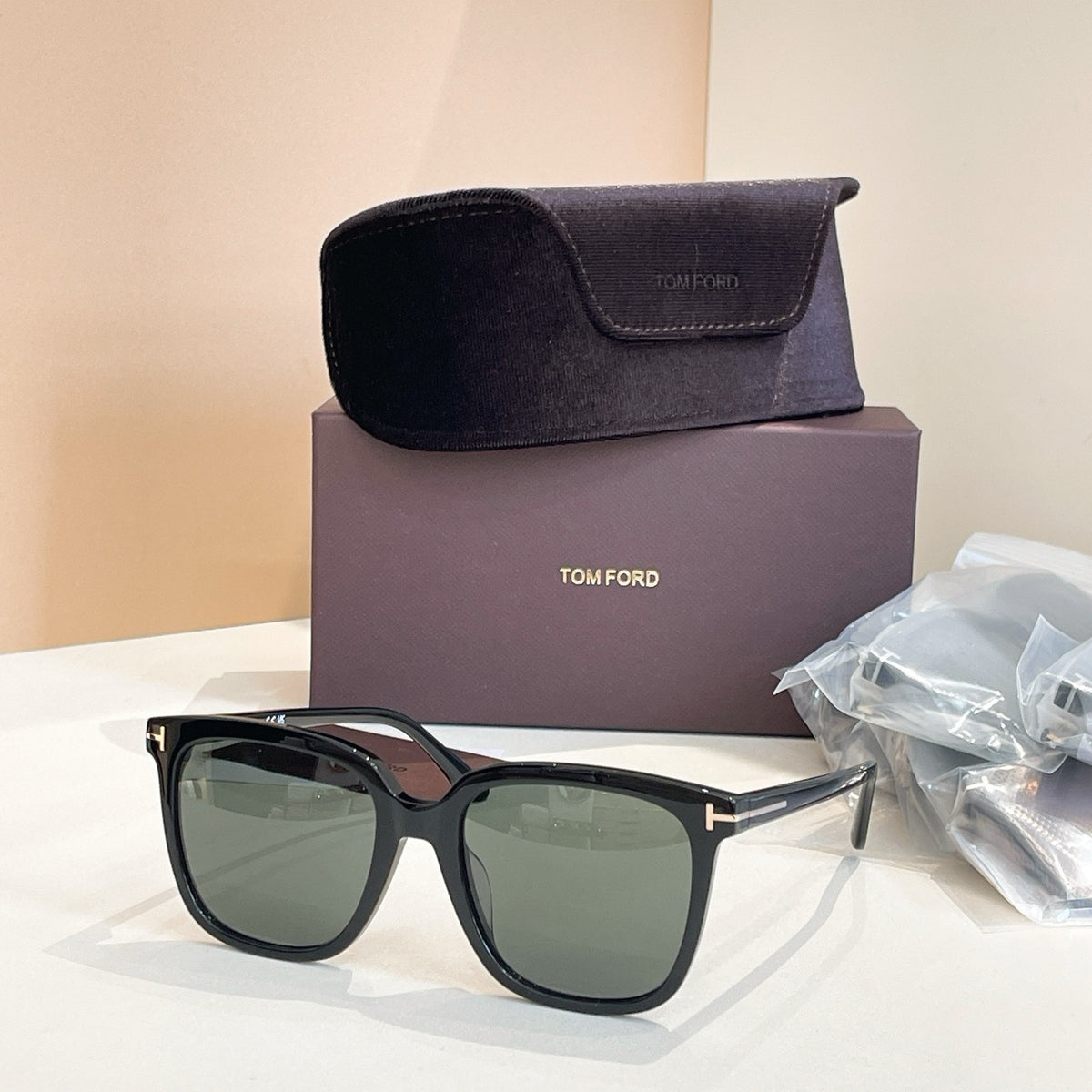 Tom Ford Sunglasses TF958