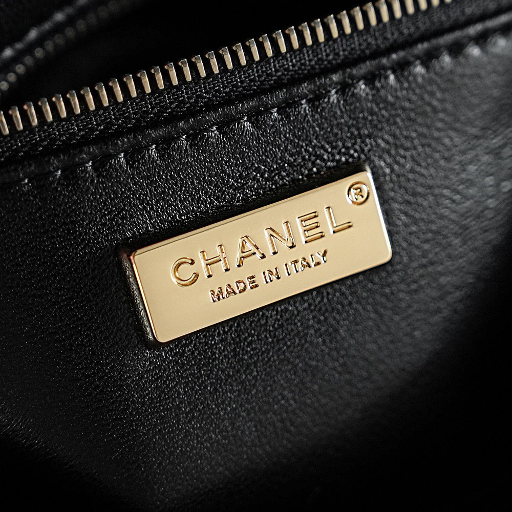 Chanel Small Flap Bag in Seguins AS4561
