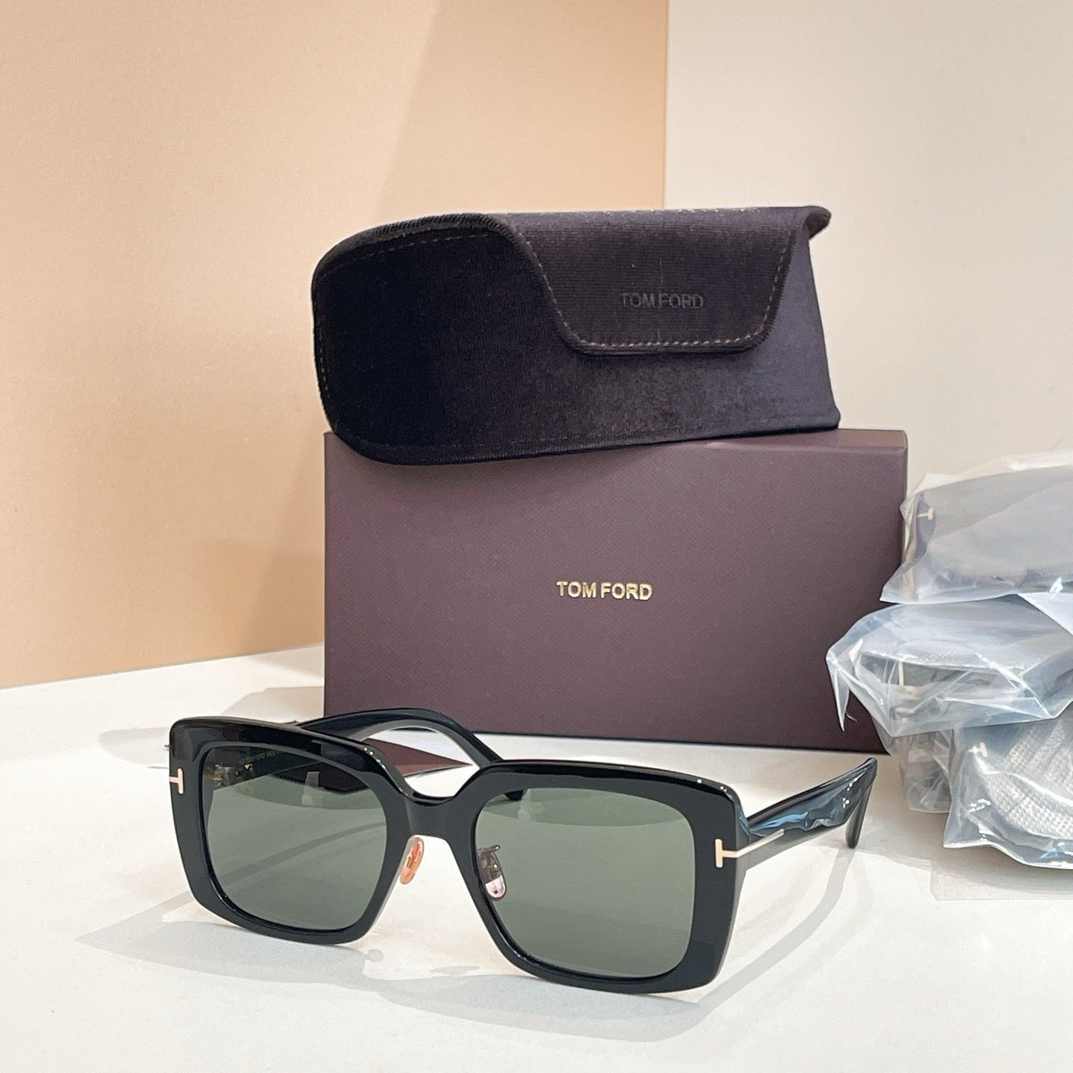 Tom Ford Sunglasses TF1169-K