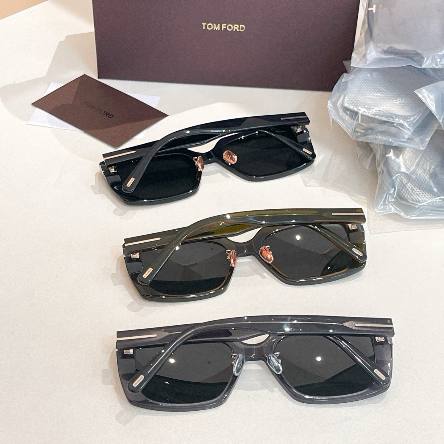Tom Ford Sunglasses TF1169-K