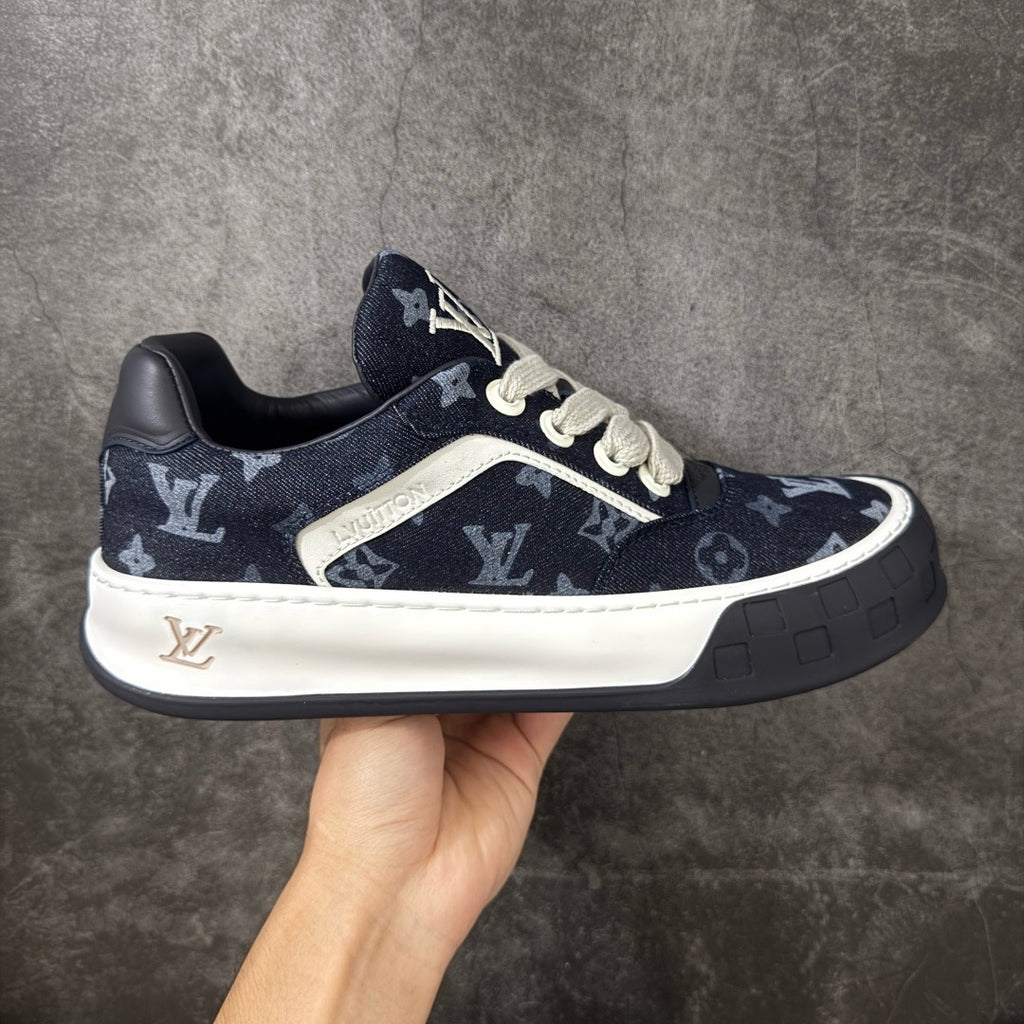 LV Tilted Sneaker 1AK8CA