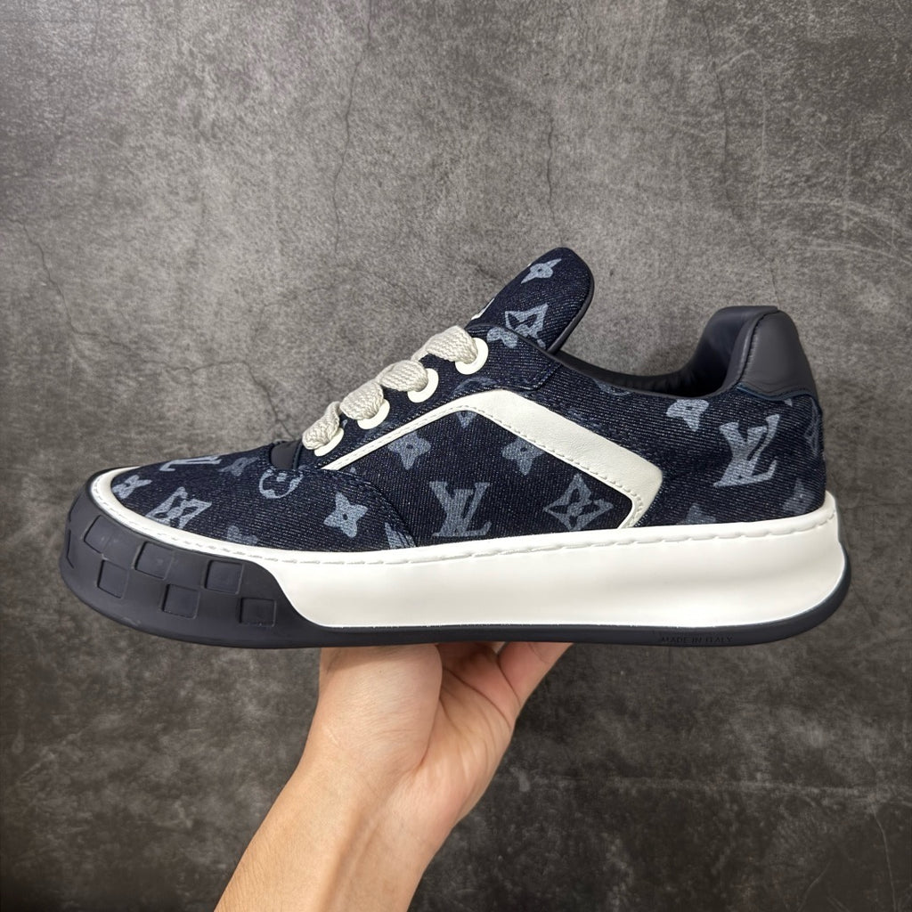 LV Tilted Sneaker 1AK8CA