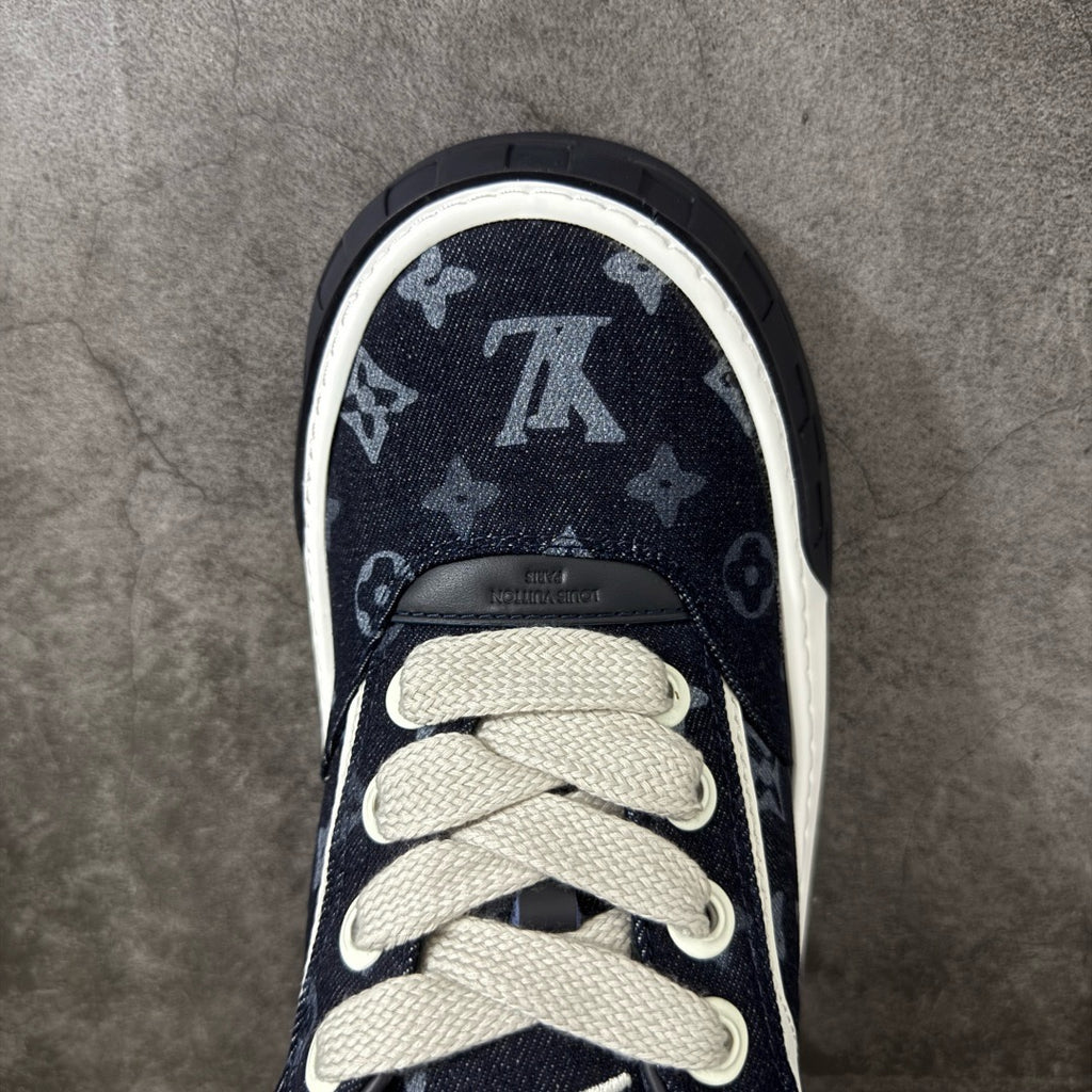 LV Tilted Sneaker 1AK8CA
