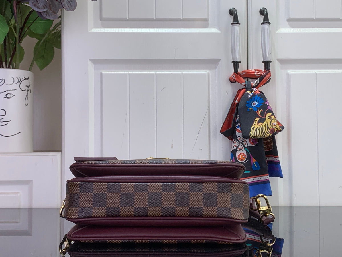 LV Pochette Métis N48280