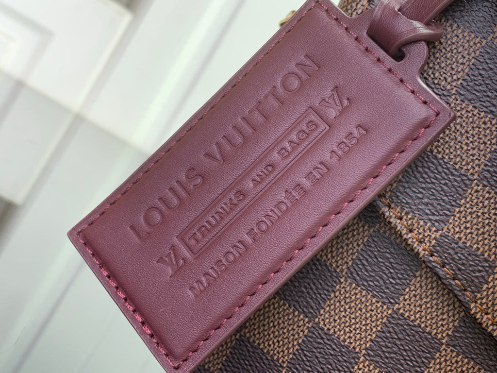 LV Pochette Métis N48280