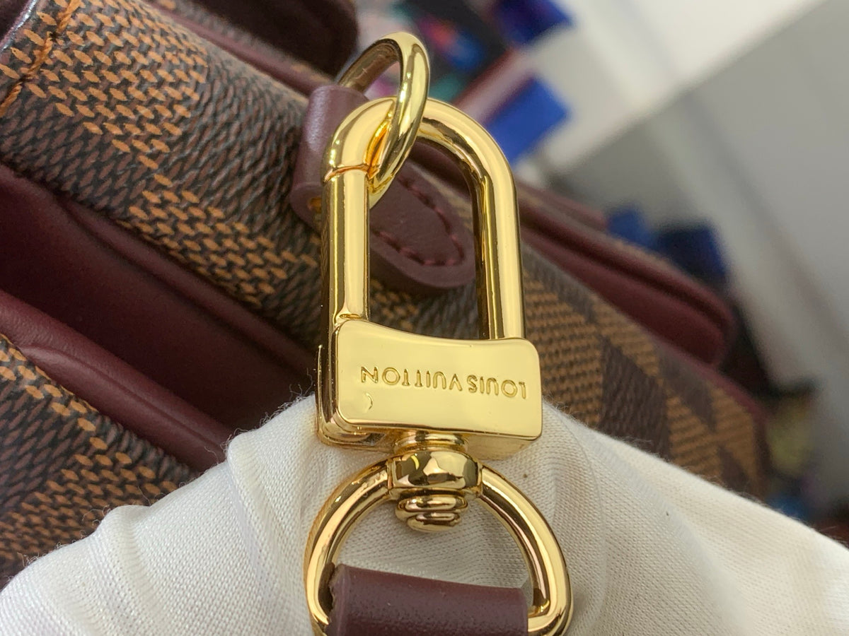 LV Pochette Métis N48280