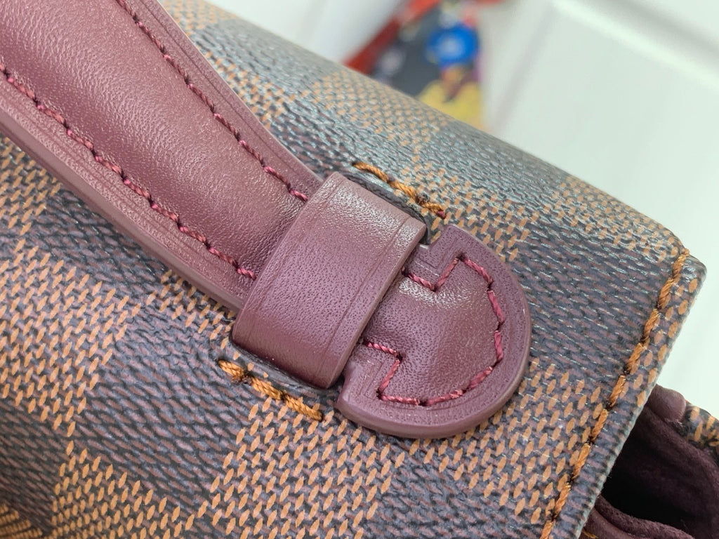 LV Pochette Métis N48280