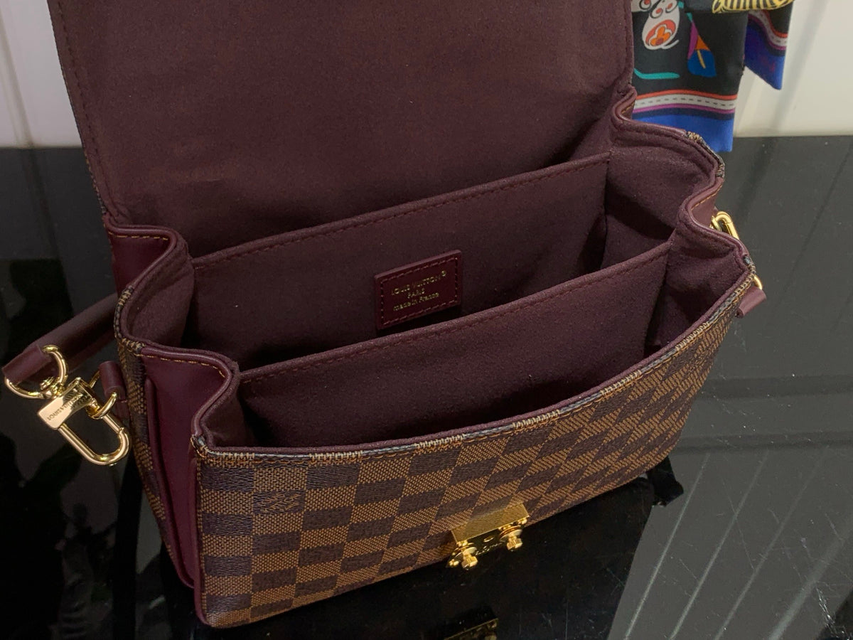 LV Pochette Métis N48280