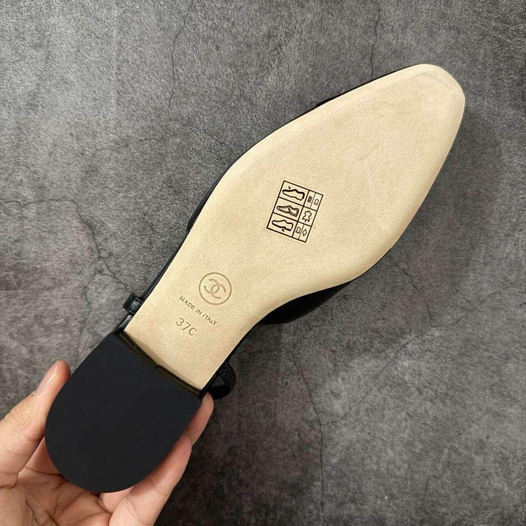 Chanel Slingbacks Flat in Goatskin