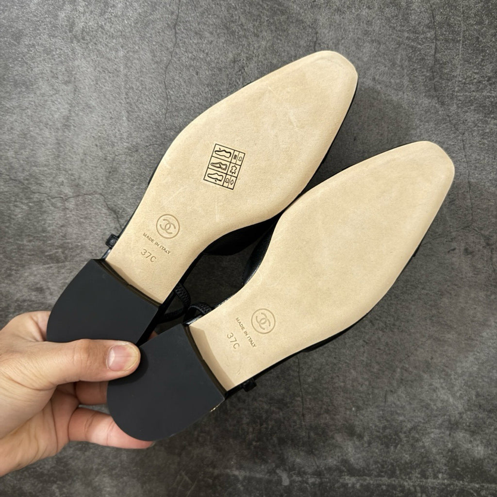 Chanel Slingbacks Flat in Goatskin