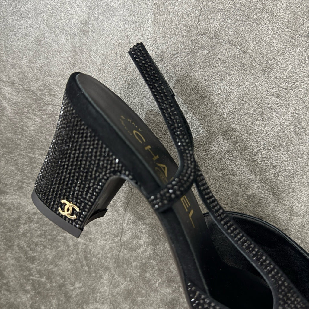 Chanel Slingbacks in Strass