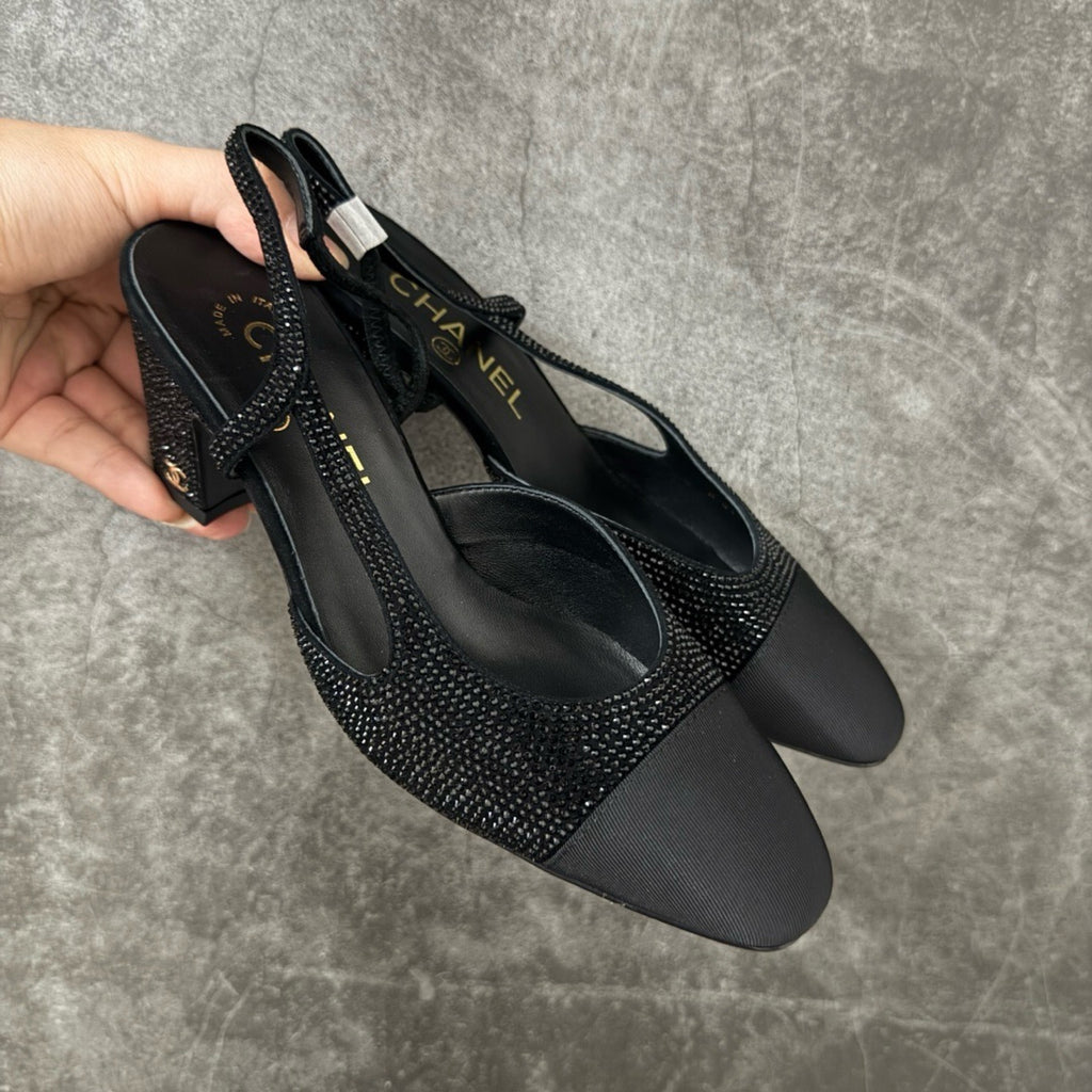 Chanel Slingbacks in Strass