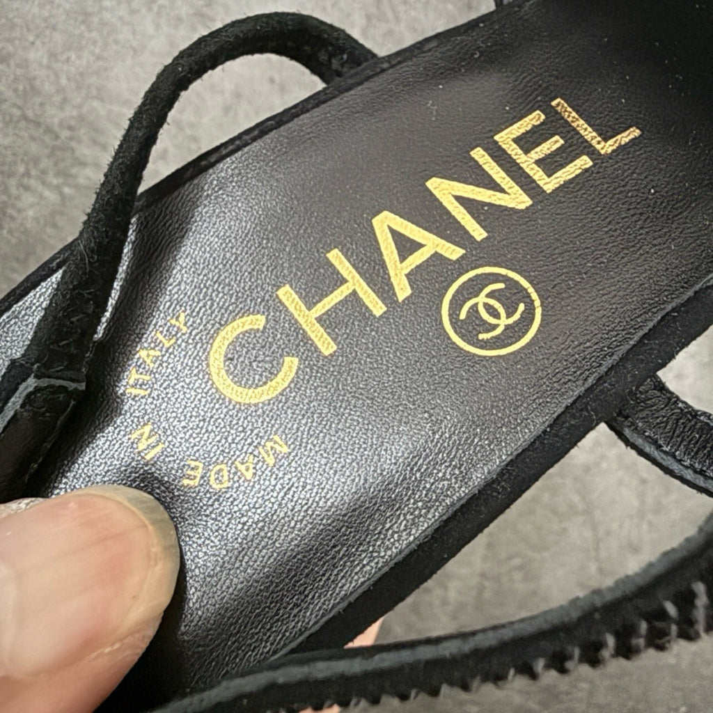 Chanel Slingbacks in Strass
