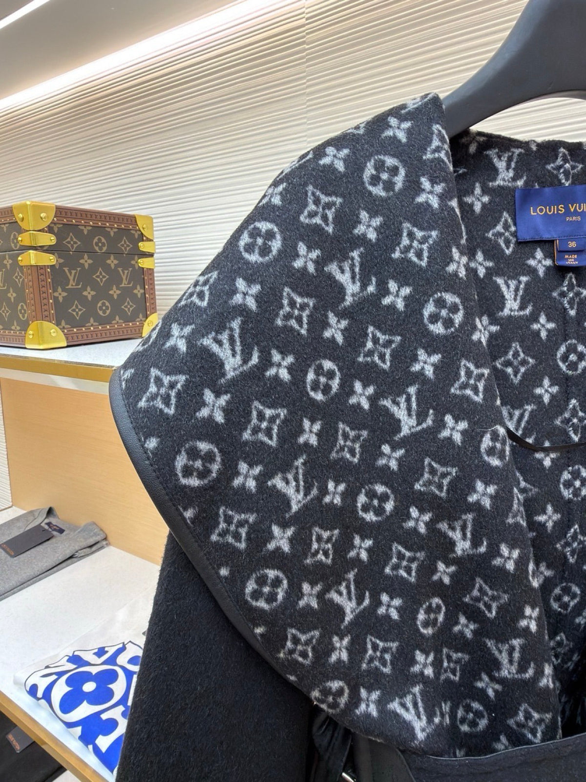 LV 1A4PEA Wrap Trench Coat in Wool