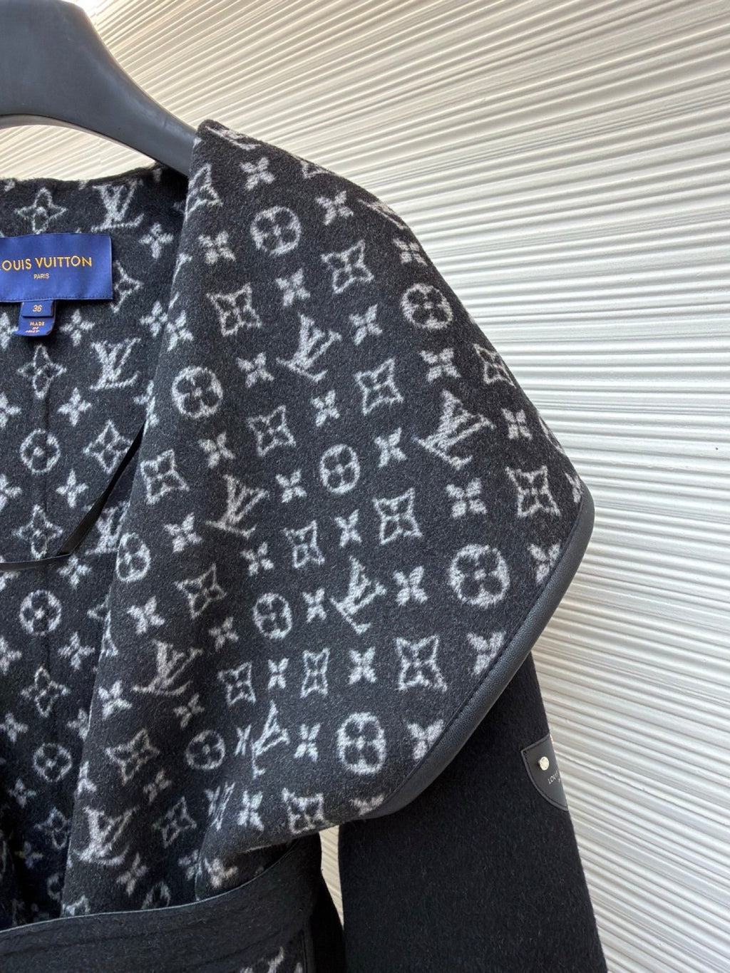 LV 1A4PEA Wrap Trench Coat in Wool