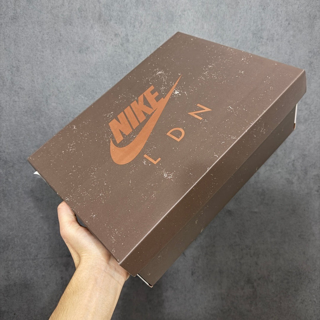 Jordan 4 London IV6048-001