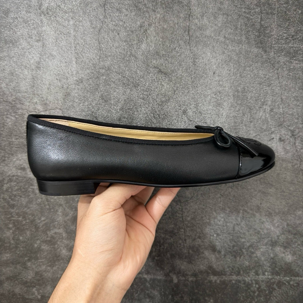 Chanel Classic Ballet Flats In Leather