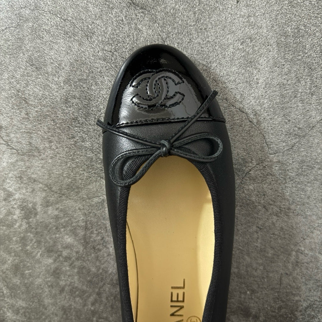 Chanel Classic Ballet Flats In Leather