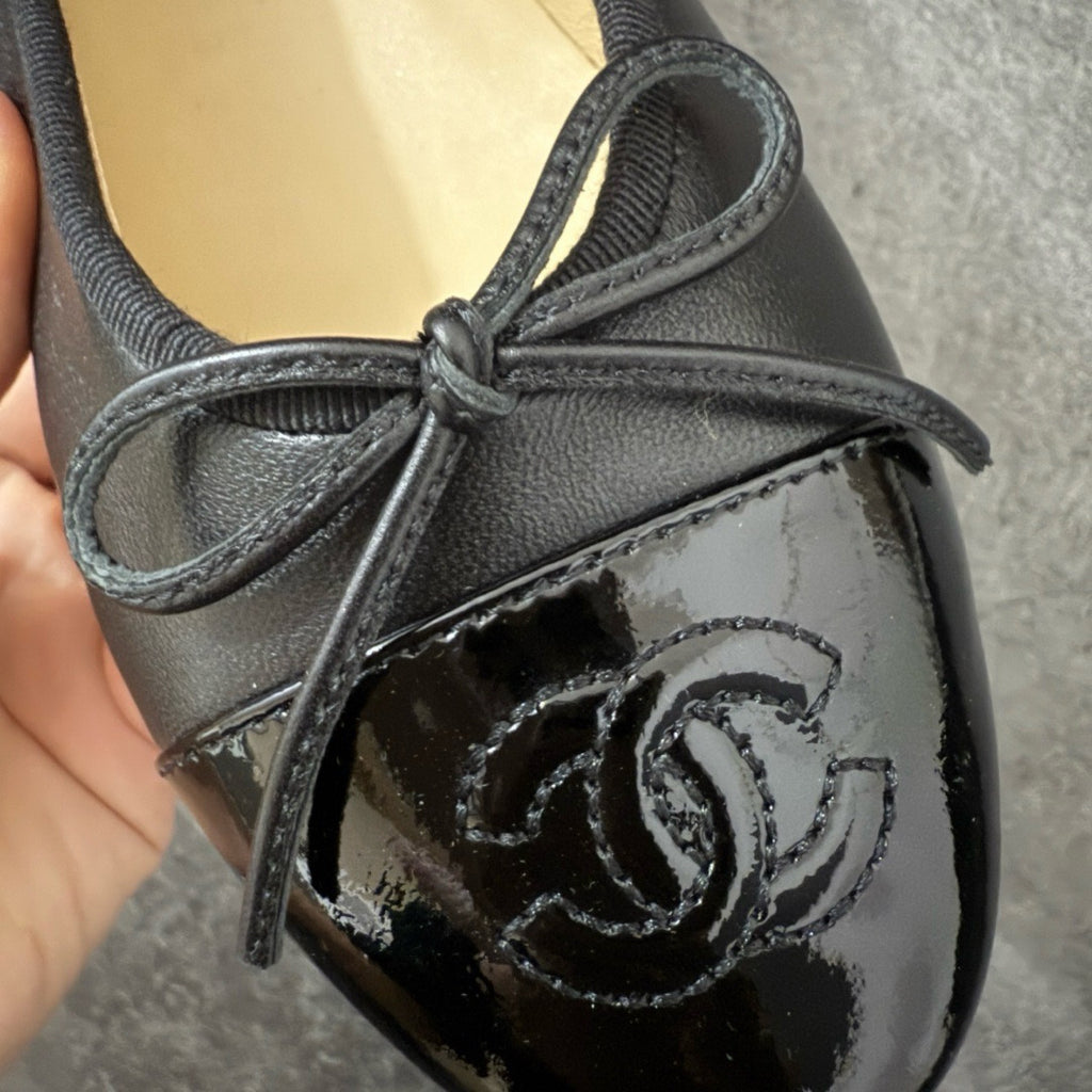 Chanel Classic Ballet Flats In Leather