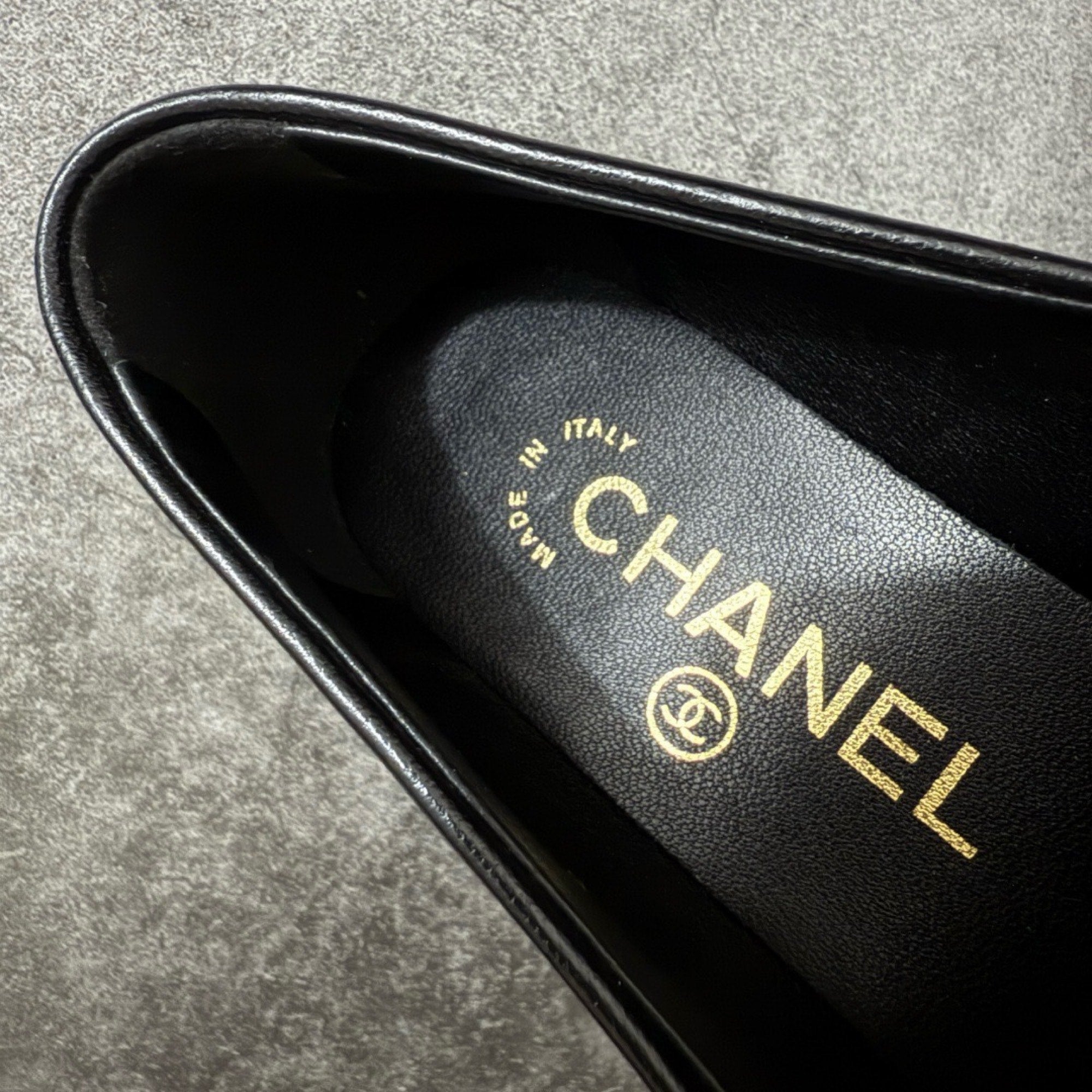 Chanel CC Logo Loafer In Leather
