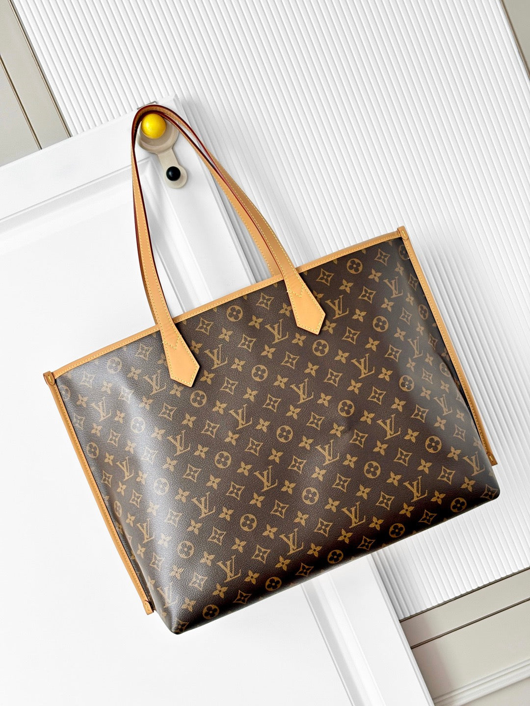 LV Walkaround Tote M3A244