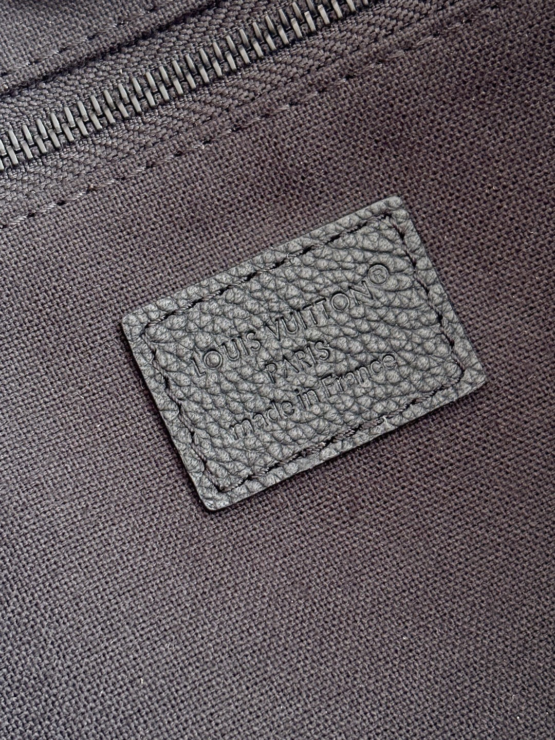 LV Walkaround Tote M3A245