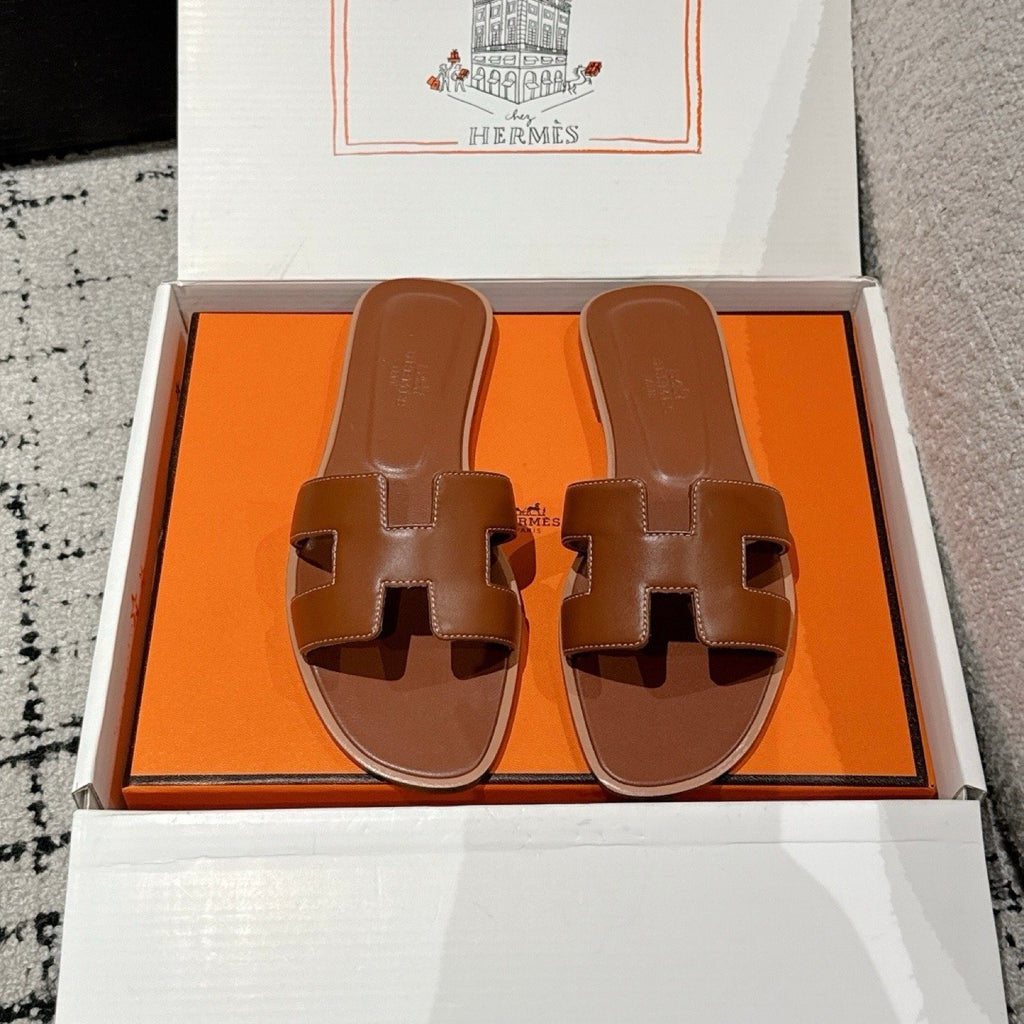 Hermes Oran Sandals in Smooth Calfskin