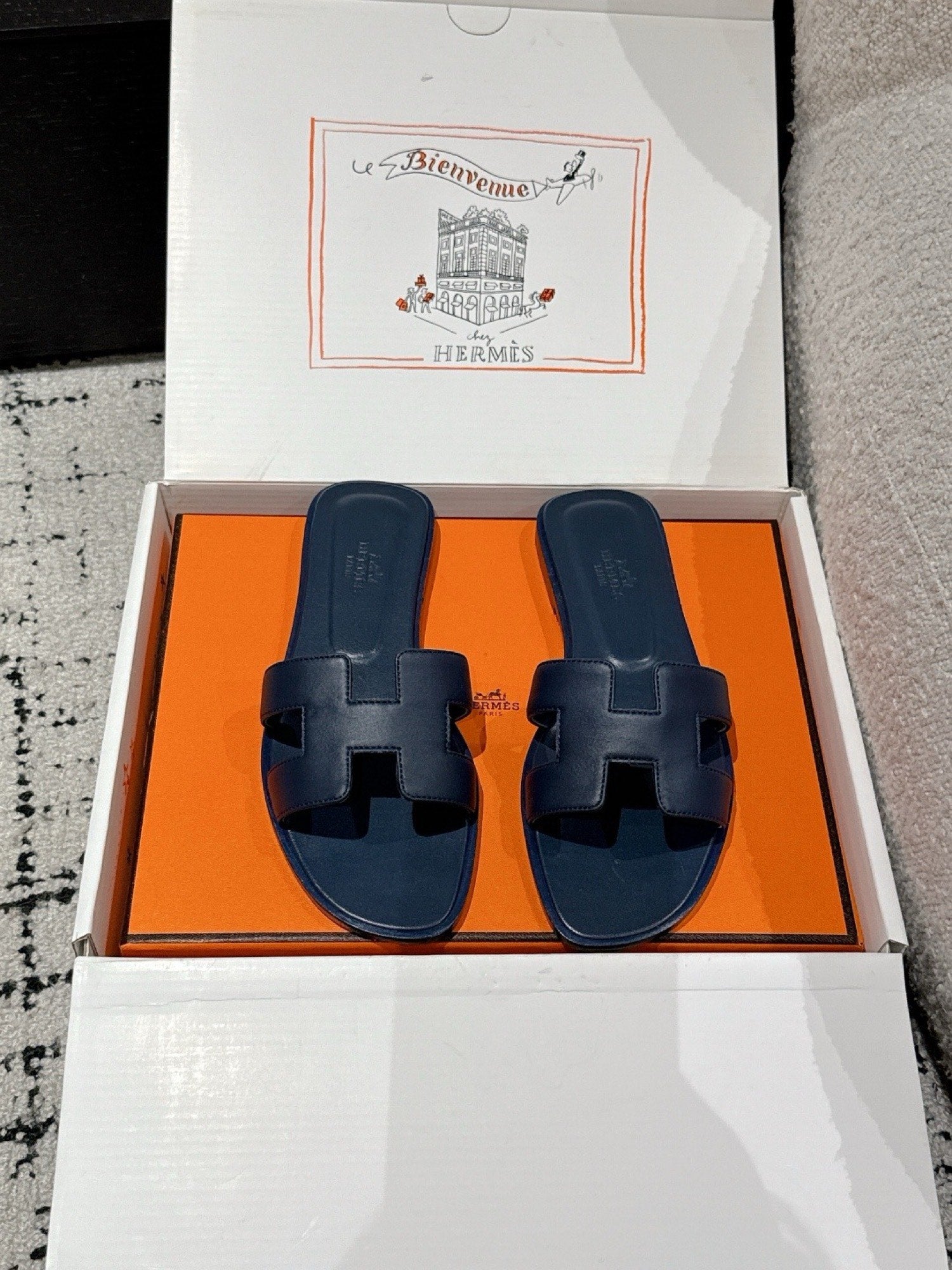 Hermes Oran Sandals in Smooth Calfskin