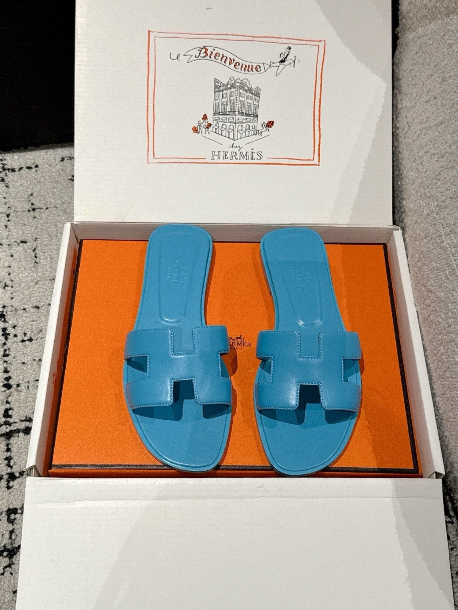 Hermes Oran Sandals in Smooth Calfskin