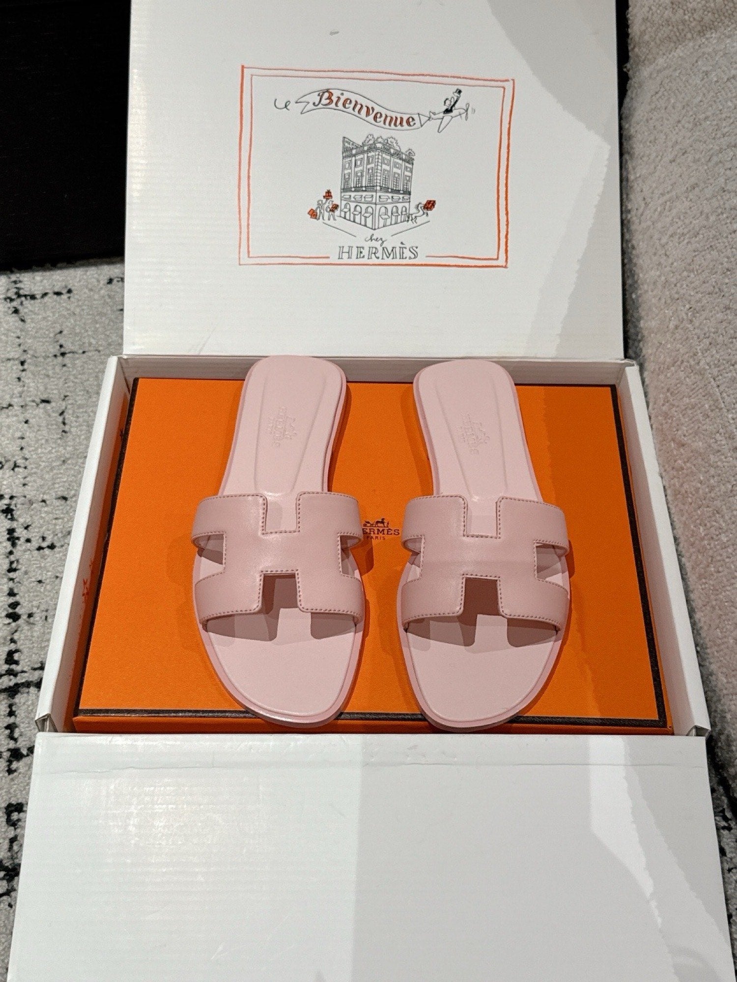 Hermes Oran Sandals in Smooth Calfskin