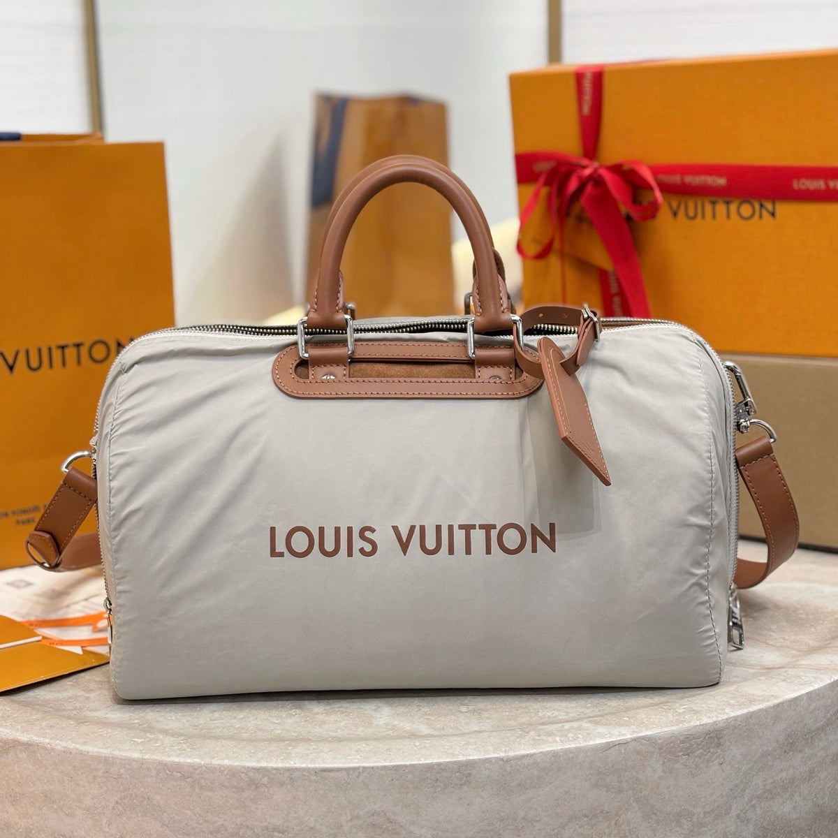 LV Keepall Bandoulière 35 Extendable M2A548
