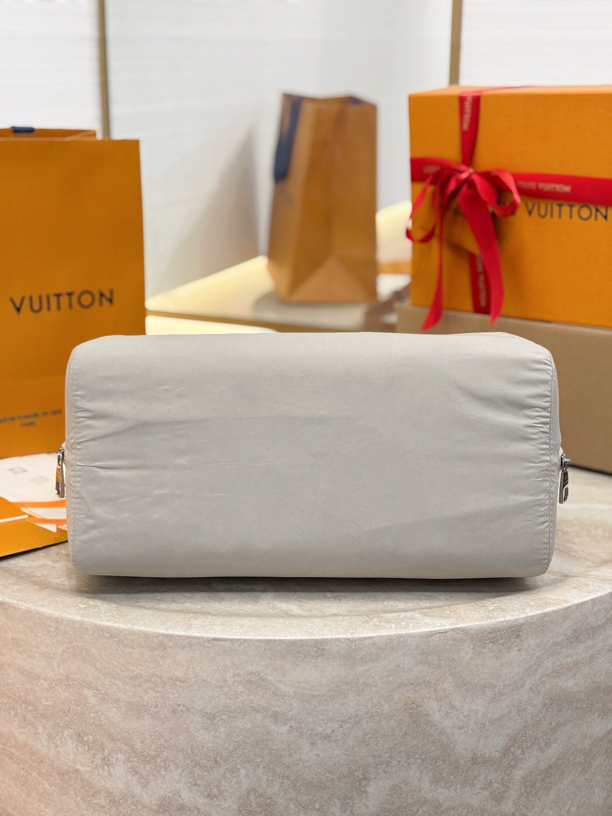 LV Keepall Bandoulière 35 Extendable M2A548
