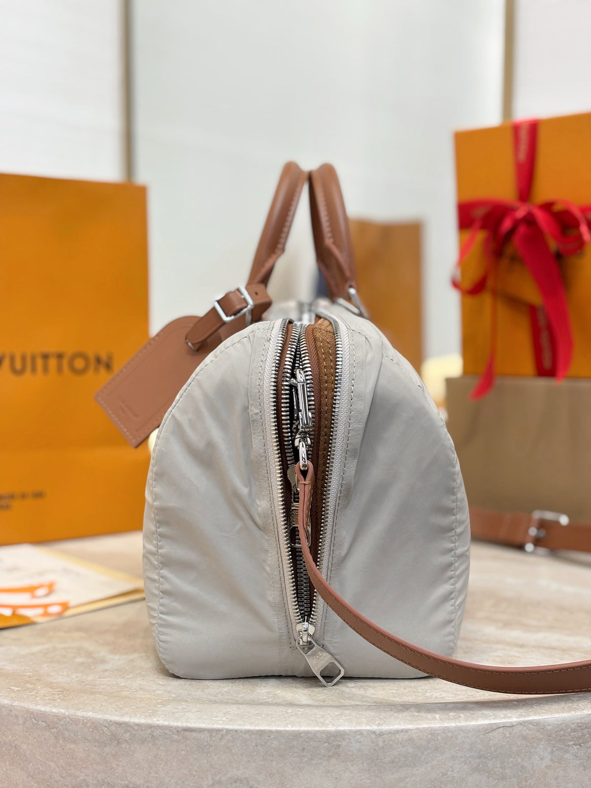 LV Keepall Bandoulière 35 Extendable M2A548
