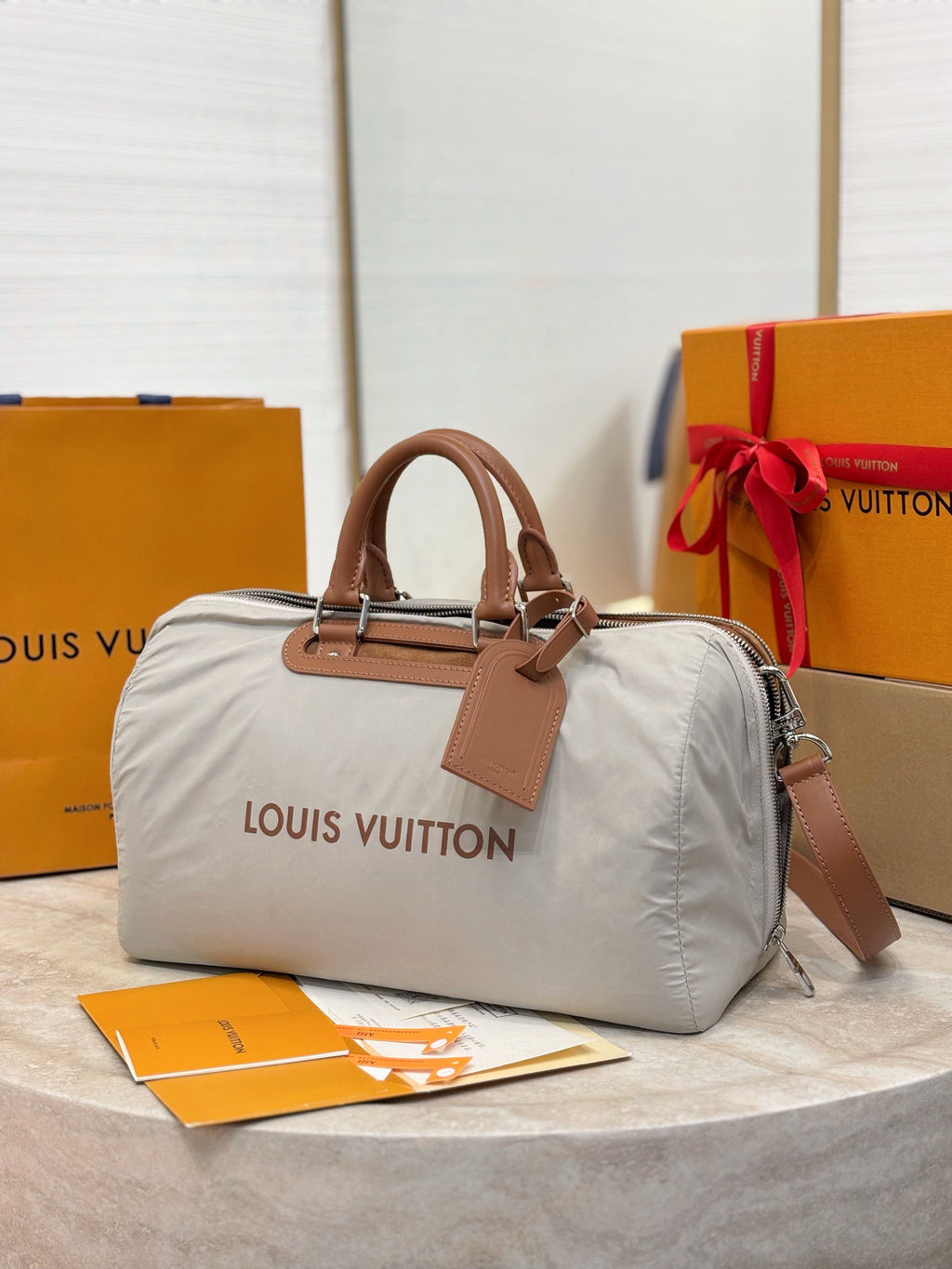 LV Keepall Bandoulière 35 Extendable M2A548