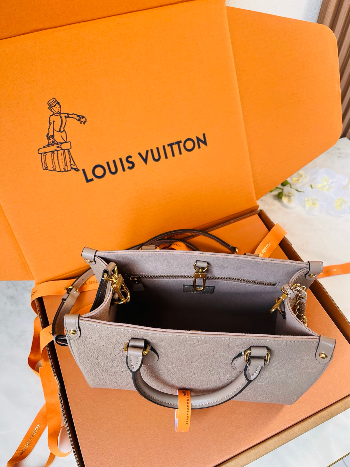 LV OnTheGo Soft PM M3A345