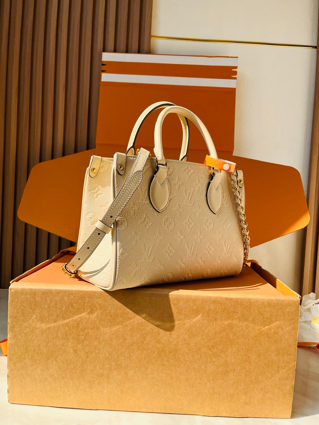 LV OnTheGo Soft PM M3A345