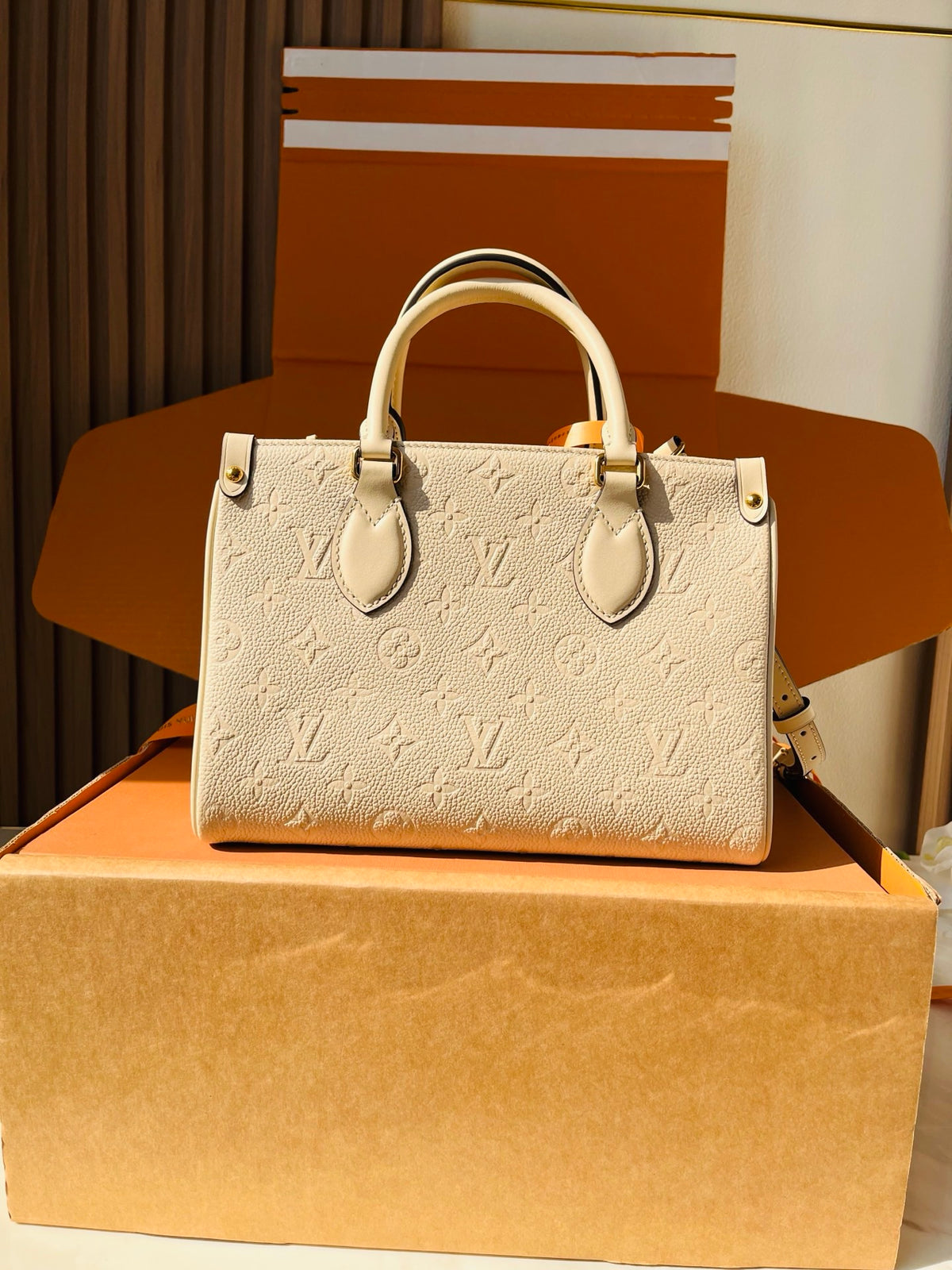 LV OnTheGo Soft PM M3A345