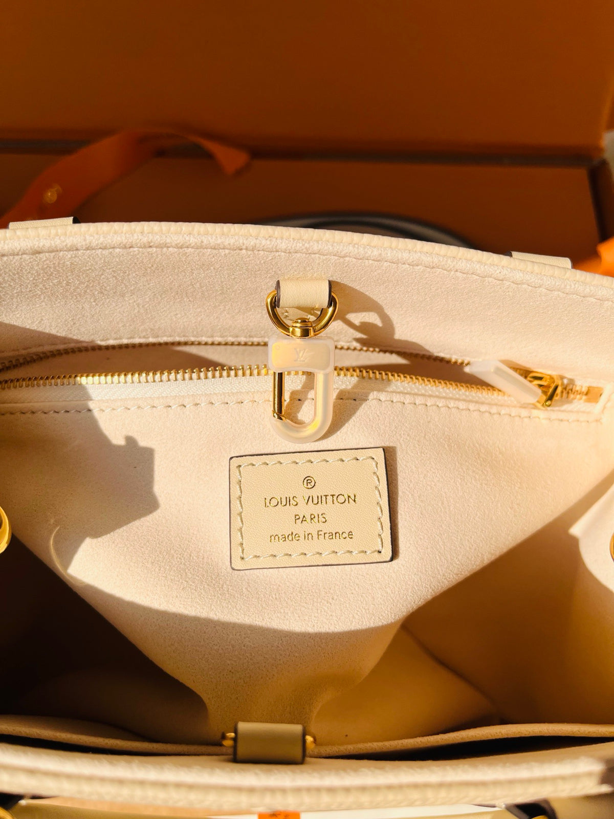LV OnTheGo Soft PM M3A345