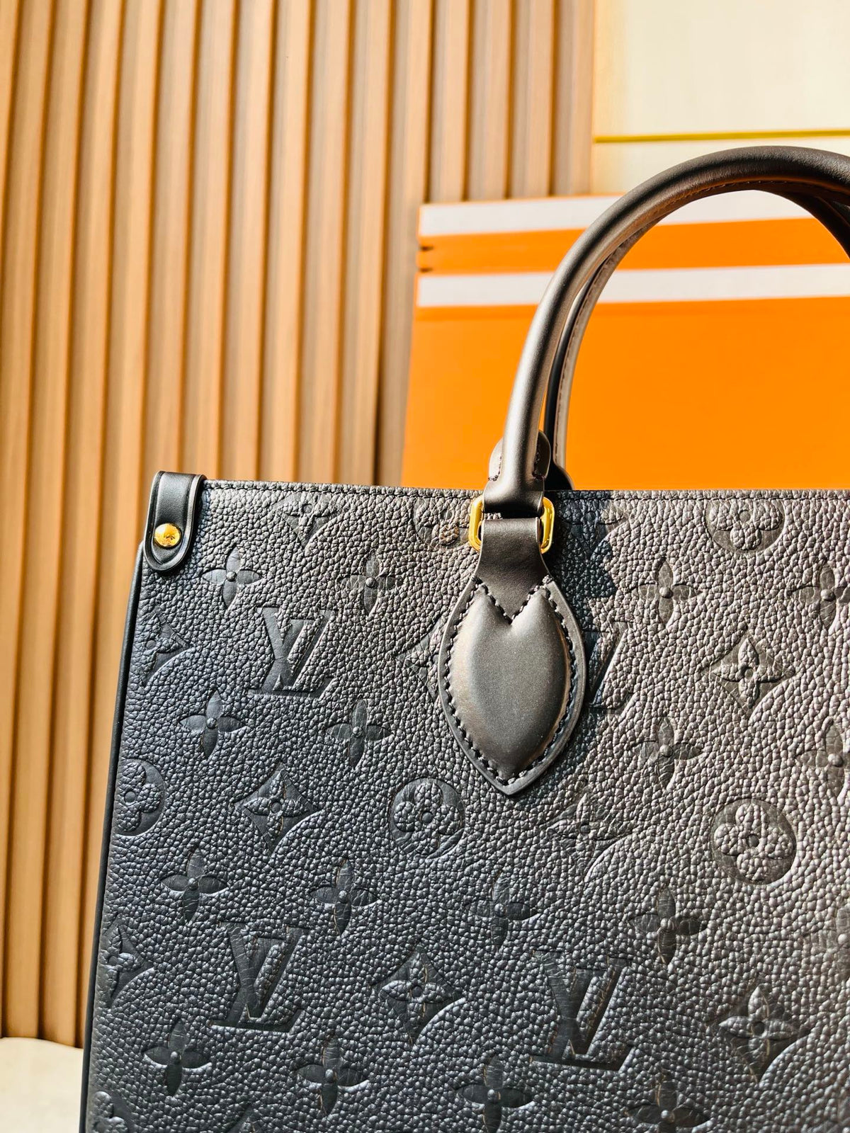 LV OnTheGo Soft MM M3A344