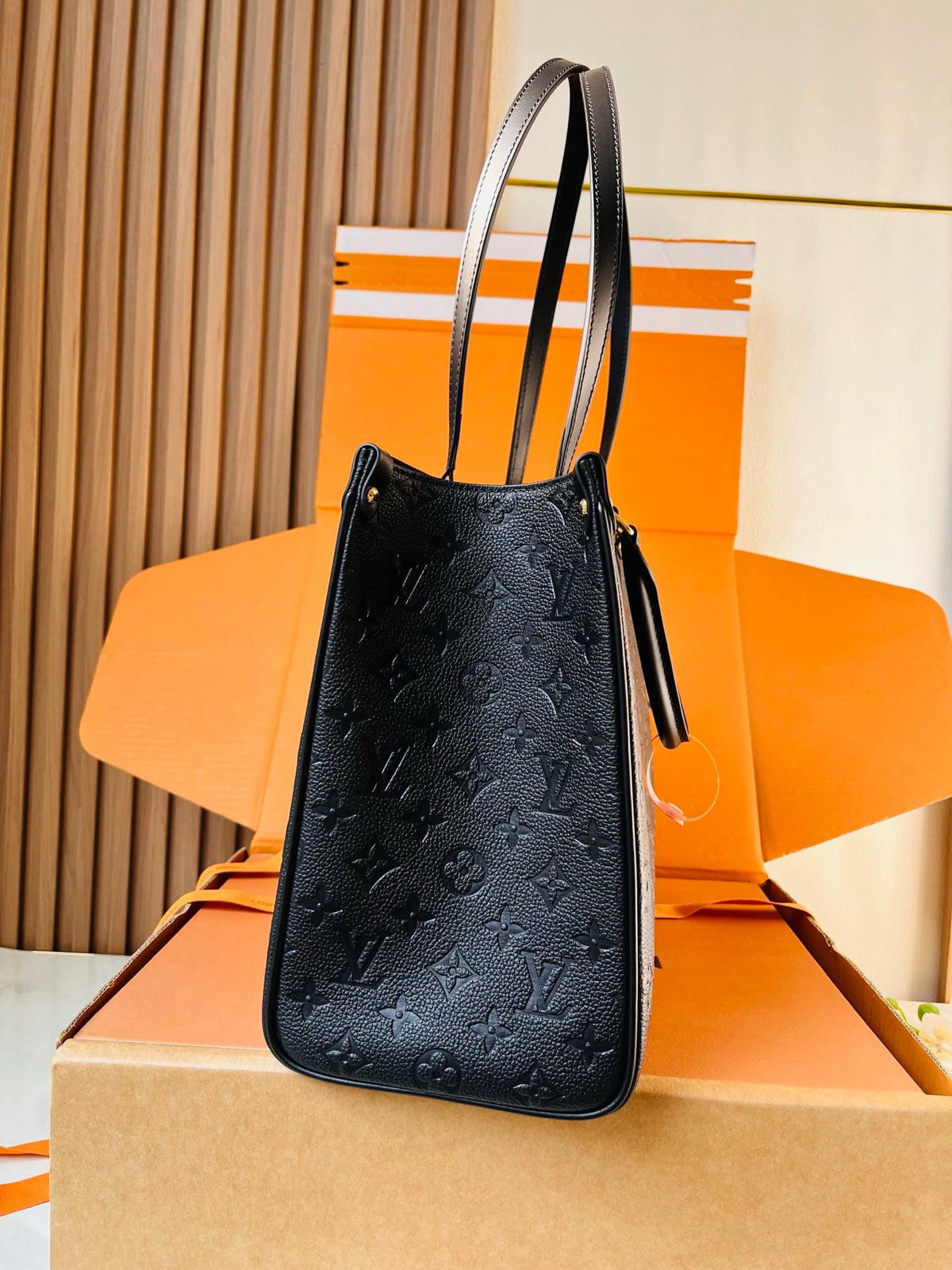LV OnTheGo Soft MM M3A344