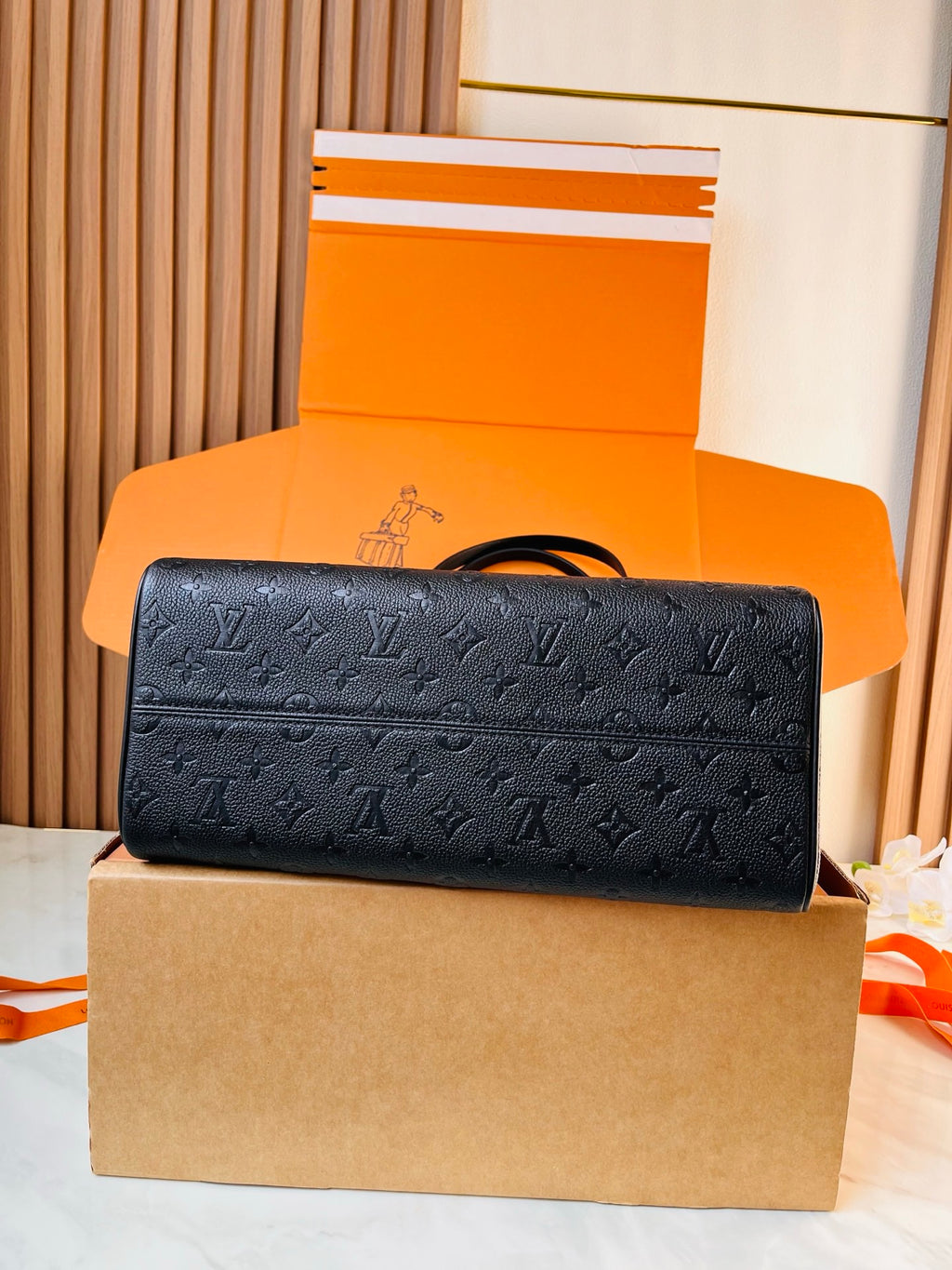 LV OnTheGo Soft MM M3A344