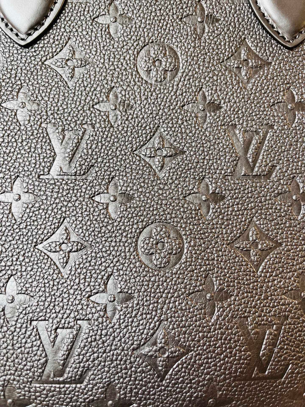 LV OnTheGo Soft MM M3A344