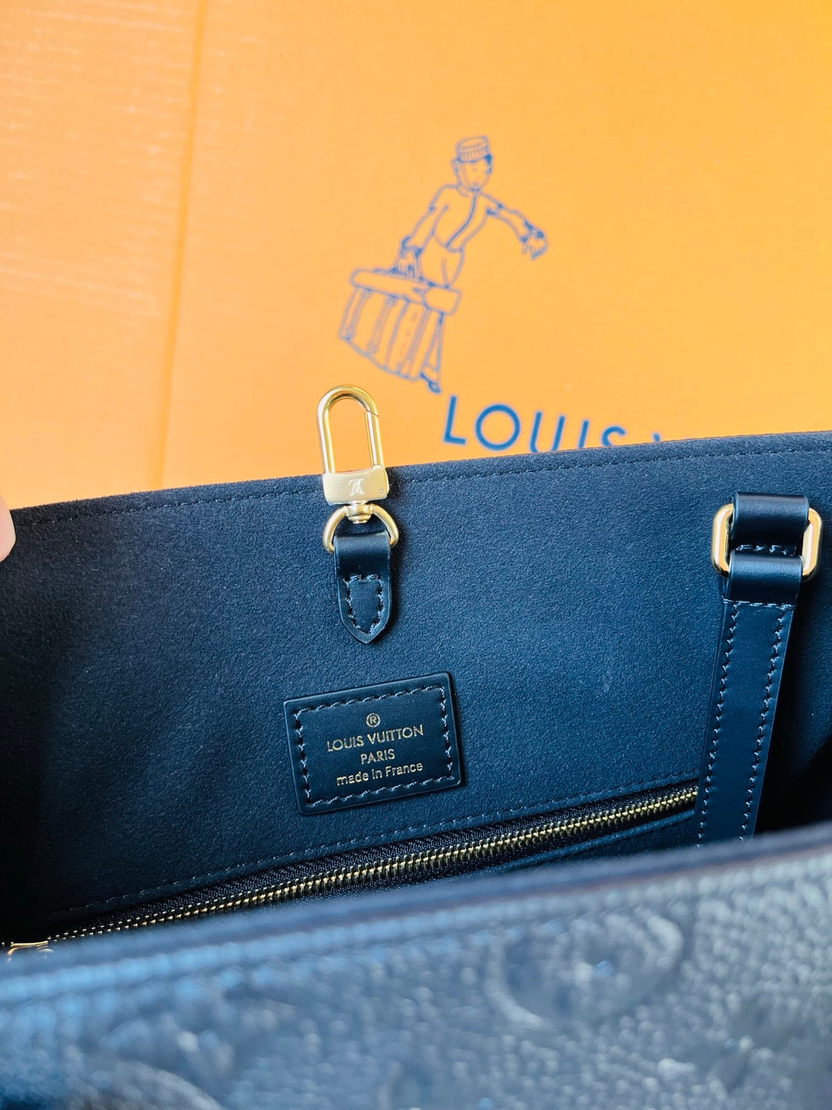 LV OnTheGo Soft MM M3A344