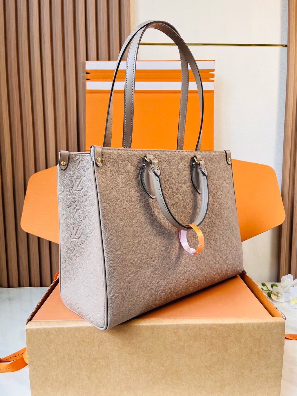 LV OnTheGo Soft MM M3A344